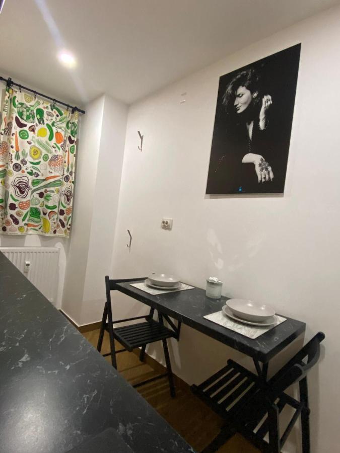 Apartament Garsoniera Relax Drumul Taberei *