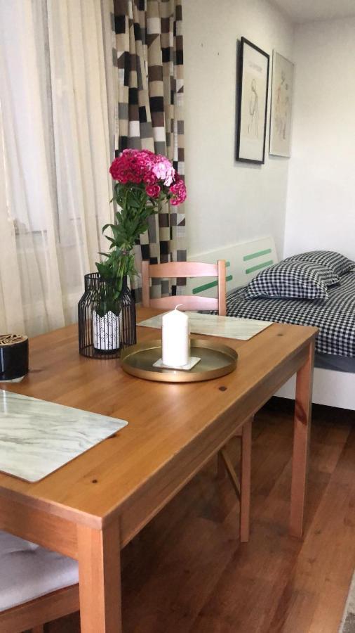 Apartament Garsoniera Relax Drumul Taberei *